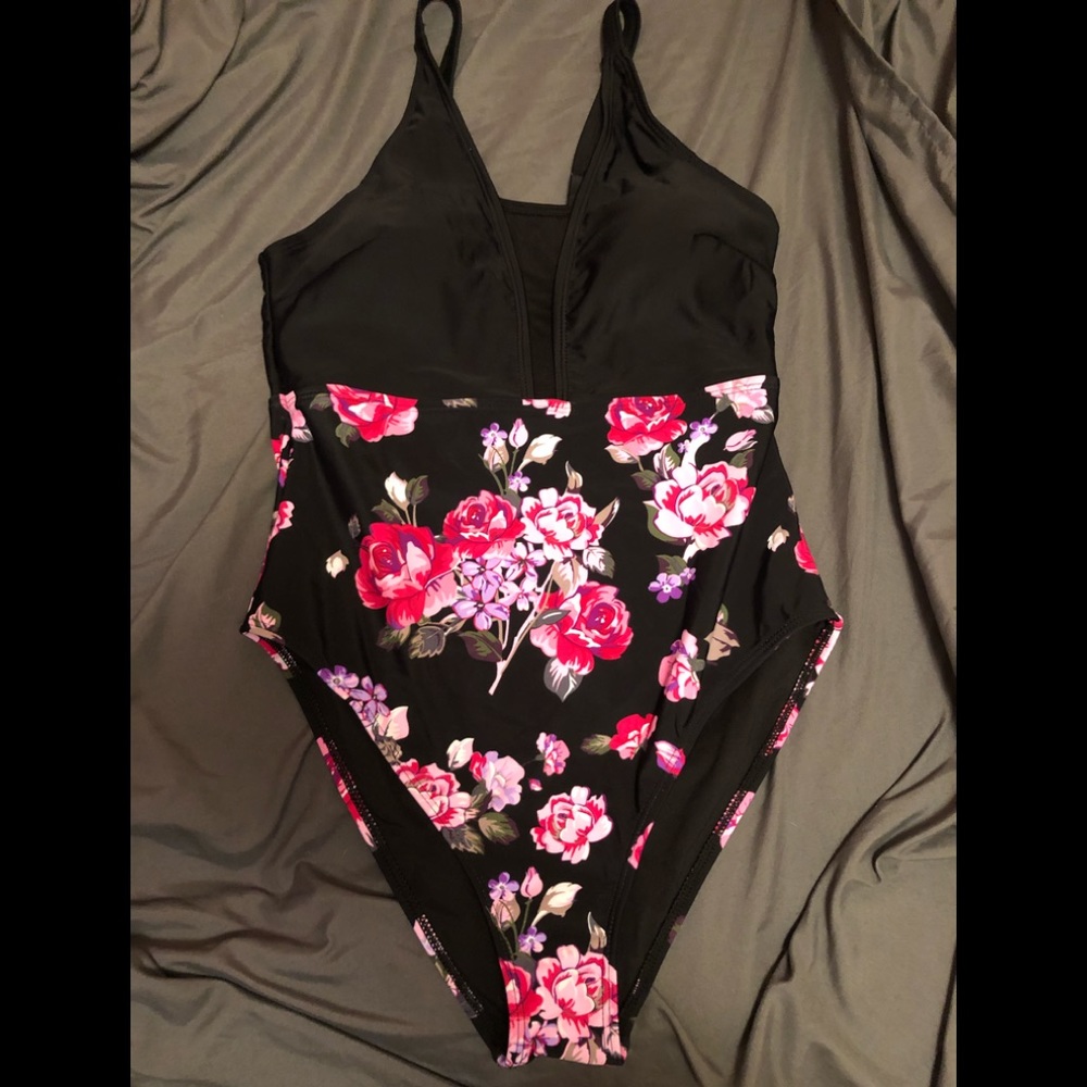 NWOT Cupshe One Piece